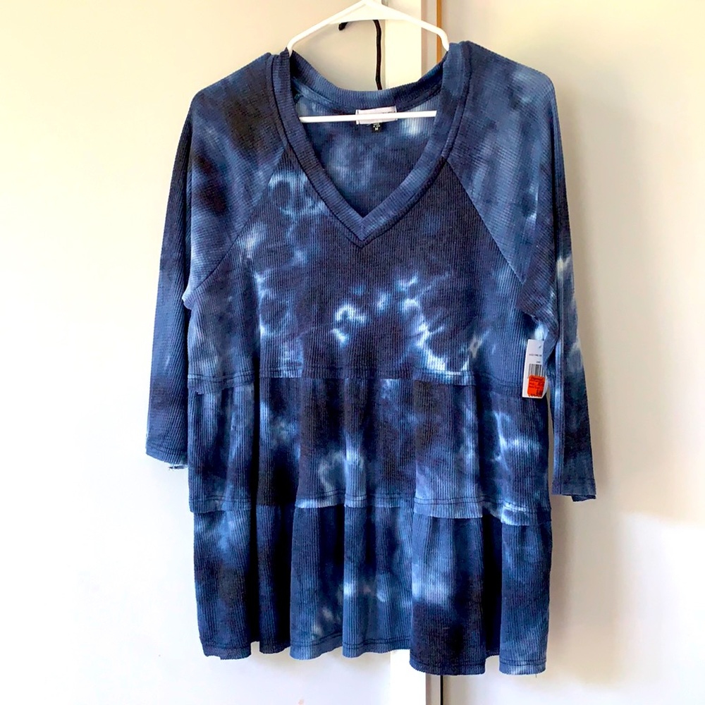 Brand new 3/4 sleeve length sweater